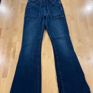 Frame Denim Women's Flared Blue Jeans Size 28